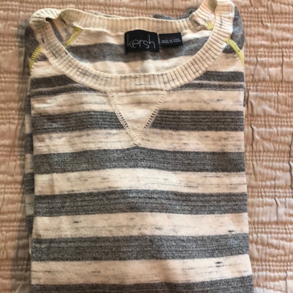 Sweater - Picture 2 of 2